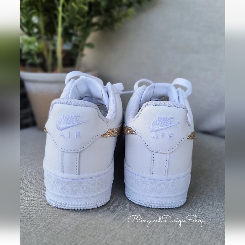 Women's Nike Air Force 1 07 White Sneakers made with Swarovski Crystals - Picture 6 of 8